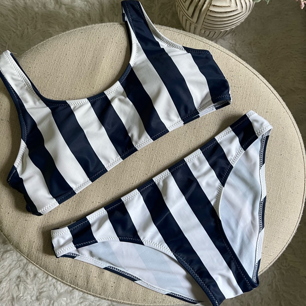 Shein full coverage striped bikini, L